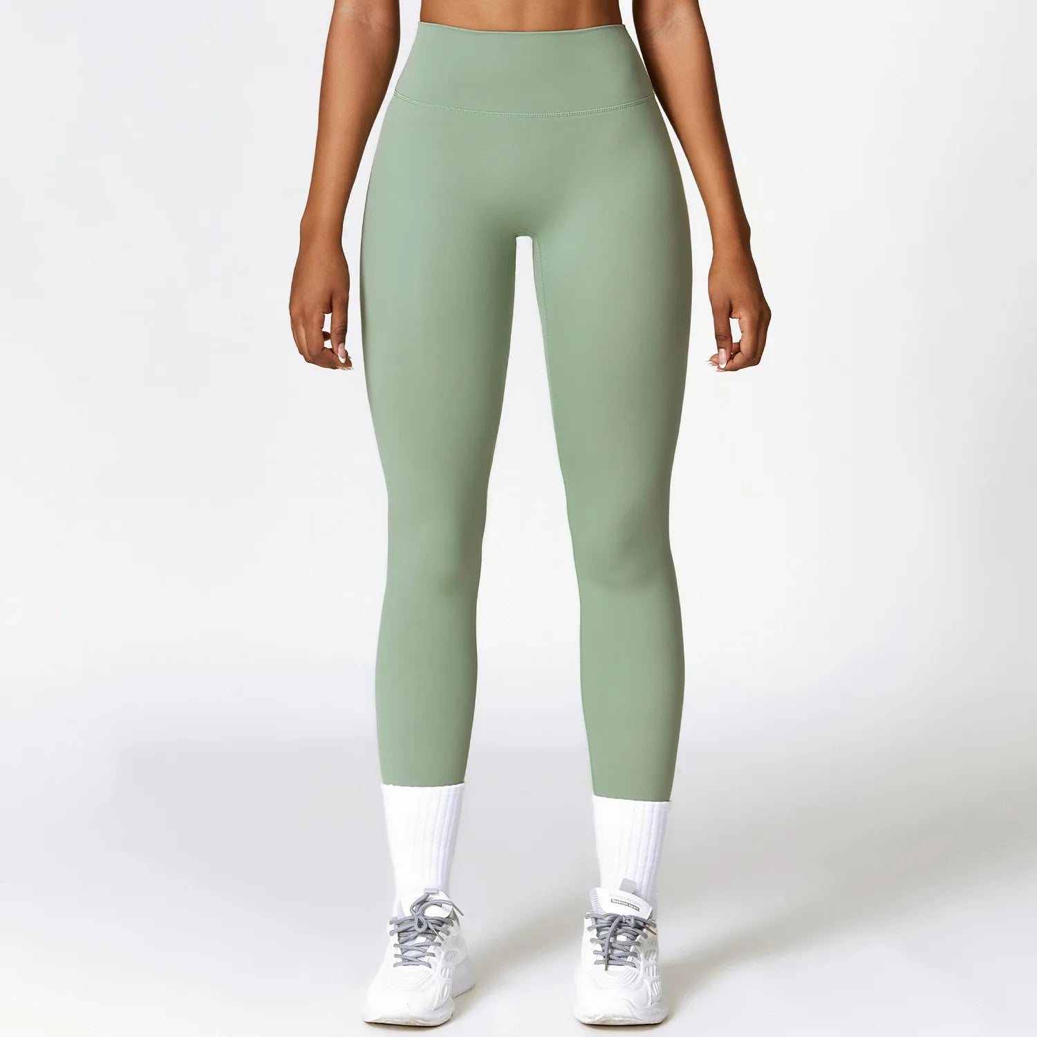 The Momentum Leggings - Elevate Basil green / S