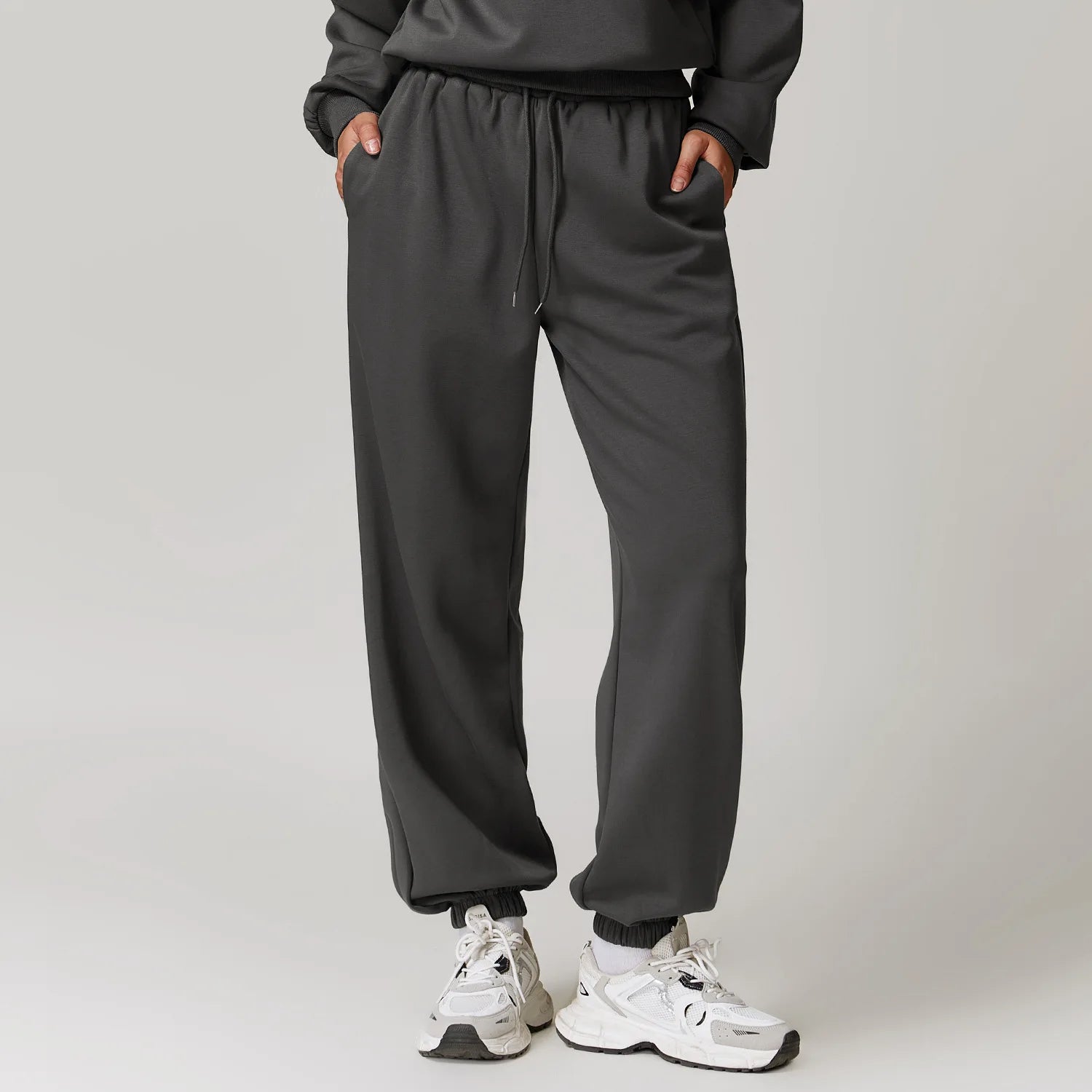 The Calm Sweatpants - Elevate Dark Grey / S