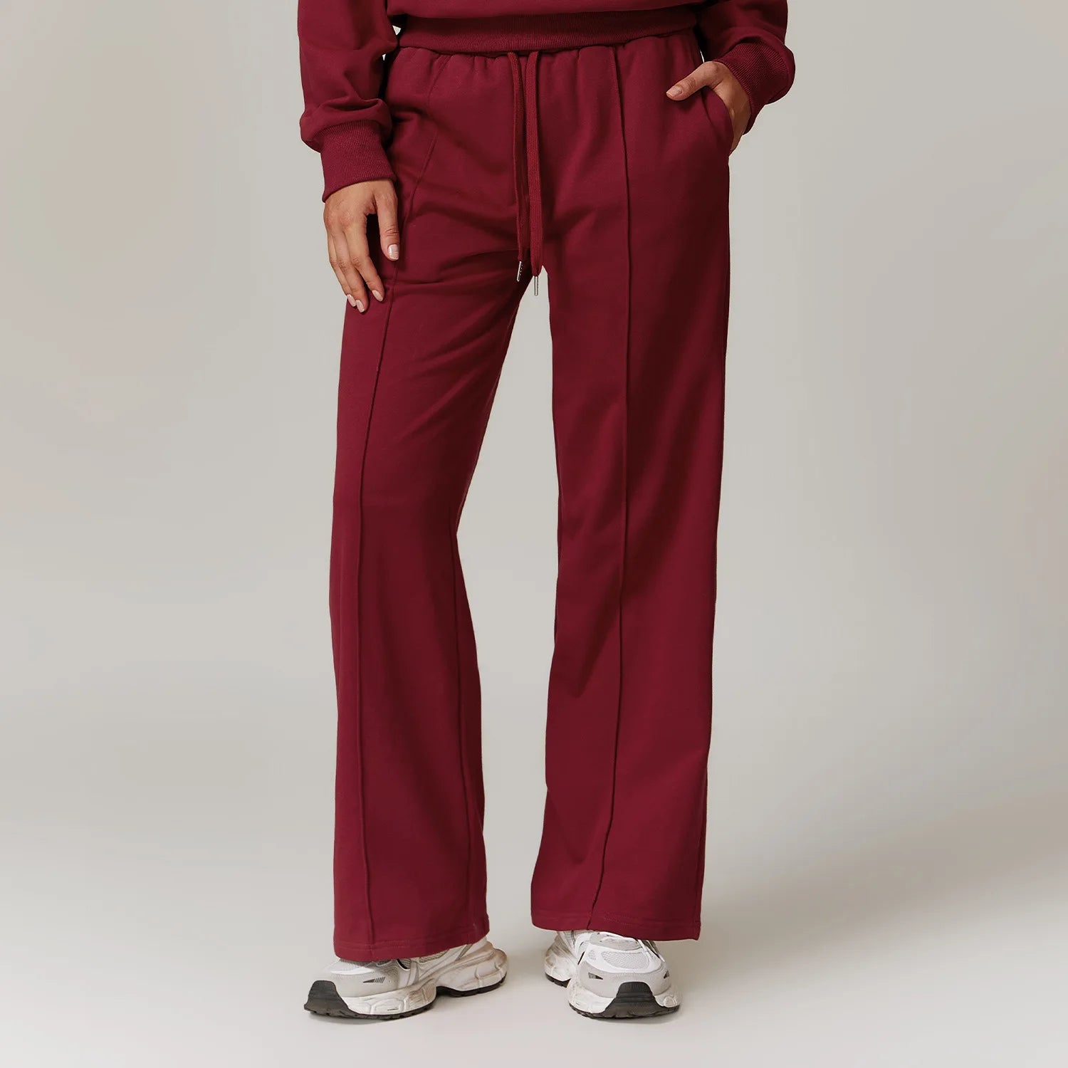 The Grace Sweatpants - Elevate Cherry / S